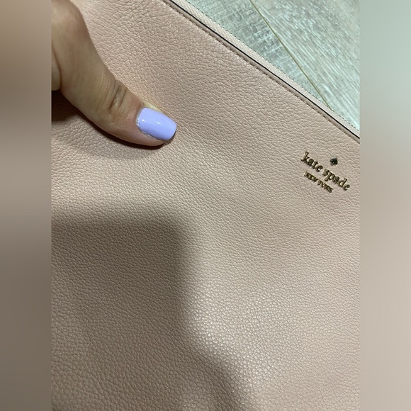 Kate Spade Large Leather Pouch/Clutch in Very Good Condition - Picture 4 of 8